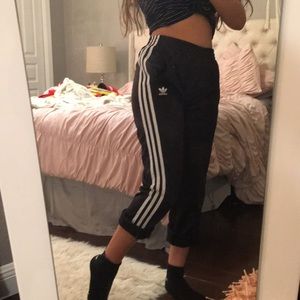 Women’s Adidas track pants, trainer pants black